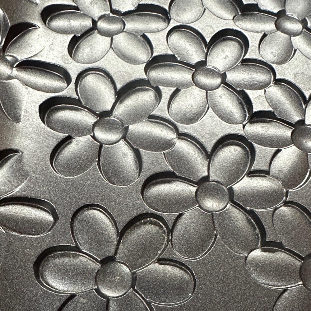 Nordic Ware Metallic Gray Decorative Cast Aluminum - Picture 7 of 7